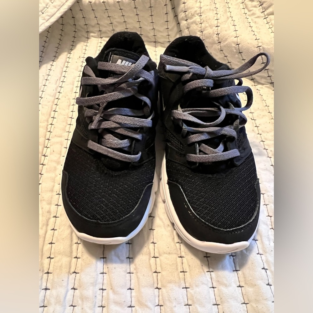 Nike Black and Gray Athletic Shoes